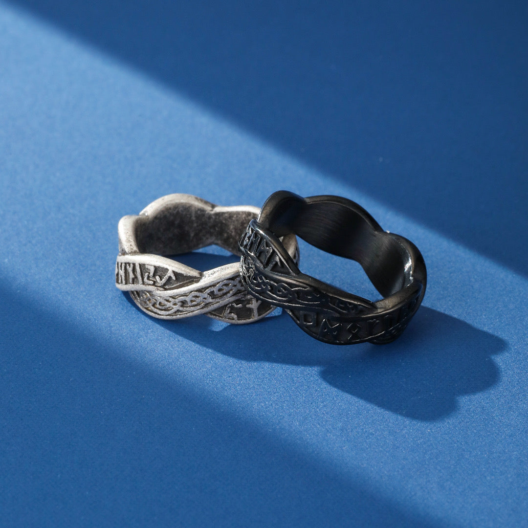 Viking Ring – Braided Runes