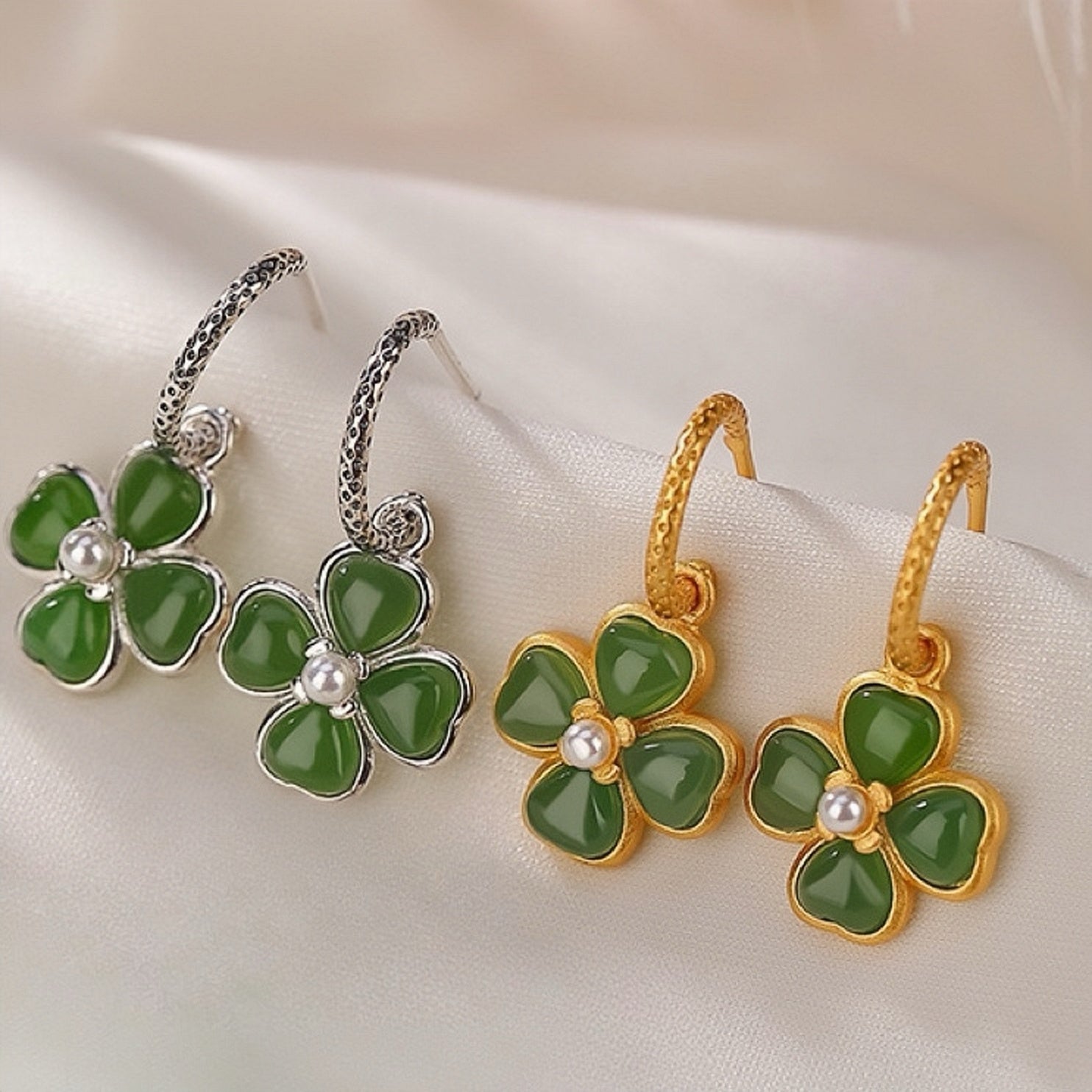 Boucles d'Oreilles Jade et Trèfle – Harmonie Zen, Argent Plaqué or