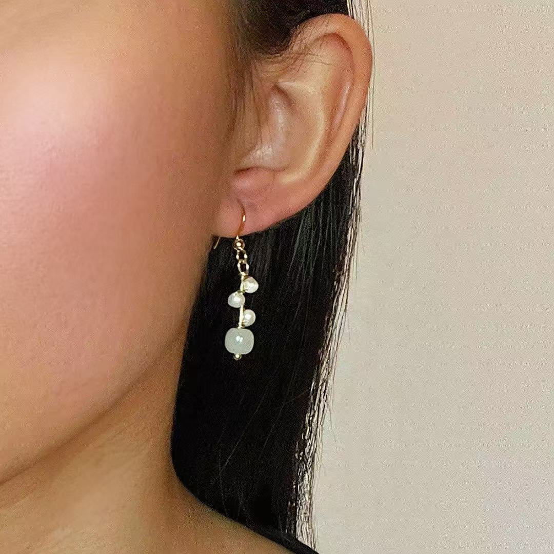 Boucles d’Oreilles Jade Néphrite et Perle – Équilibre Naturel