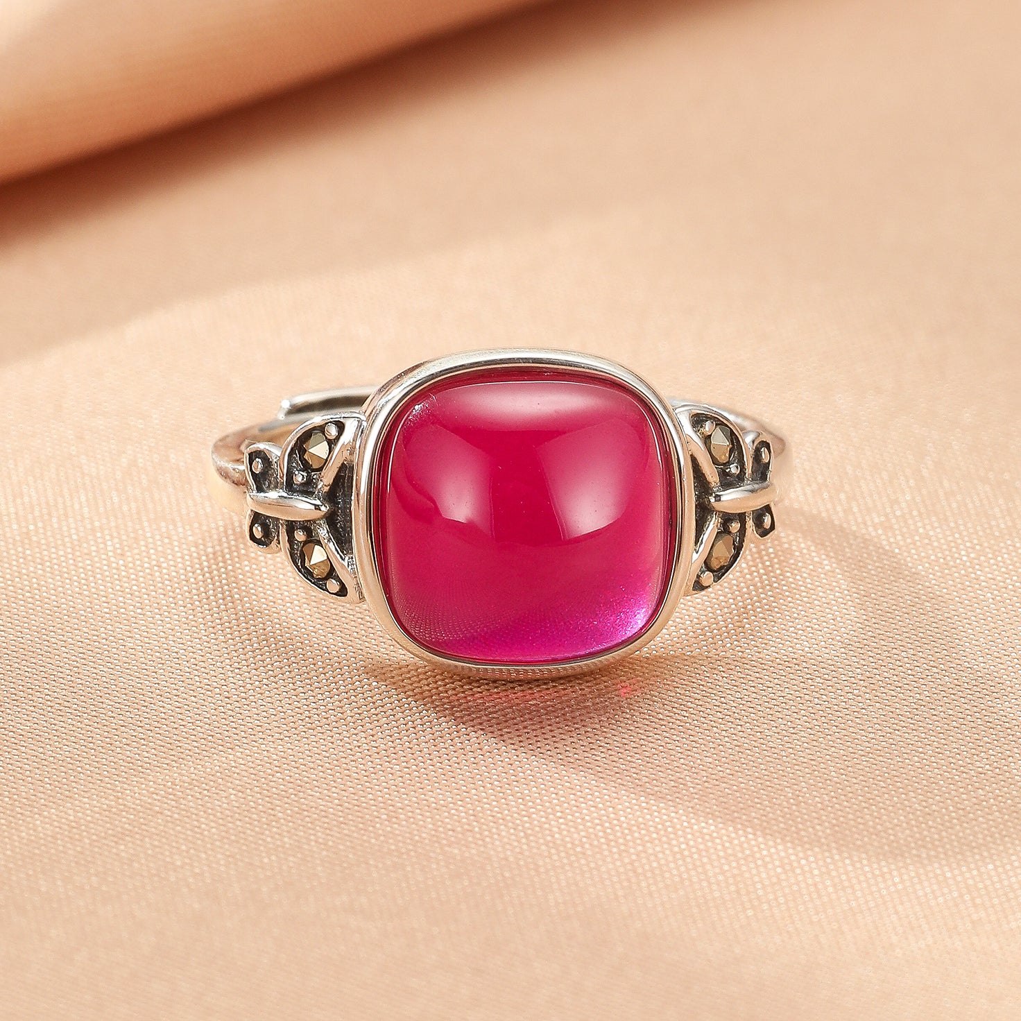 Bague Cornaline – Papillon Élégant, Argent