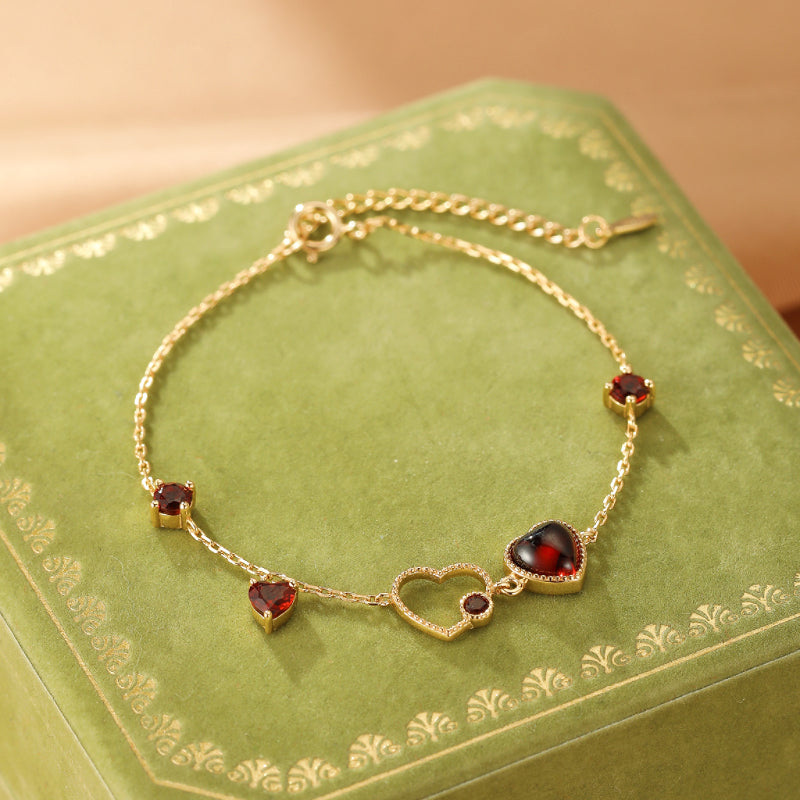 Bracelet Grenat – Cœur Passionné, Argent Plaqué Or 14K