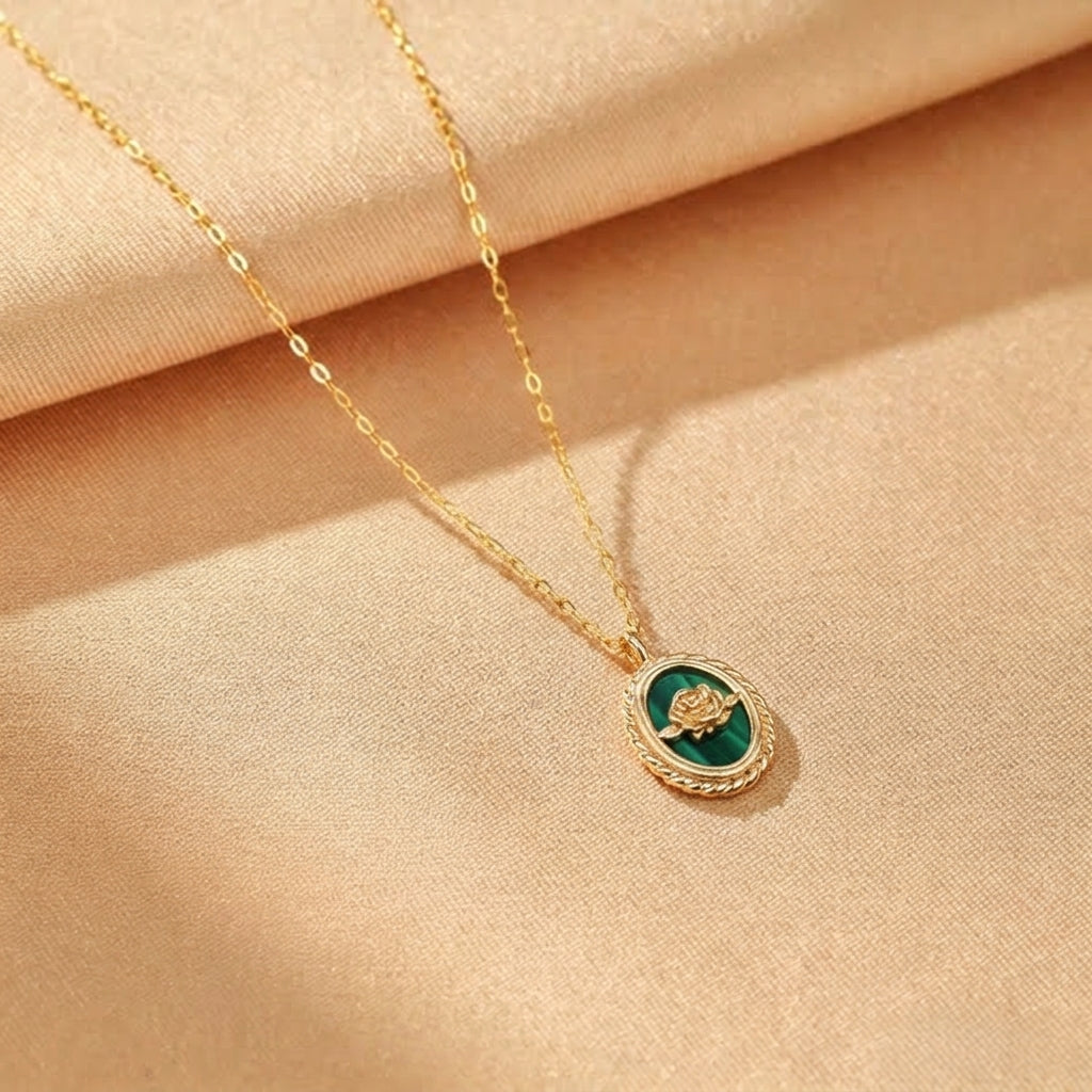 Collier Malachite – Rose Éternelle, Argent Plaqué Or 14K