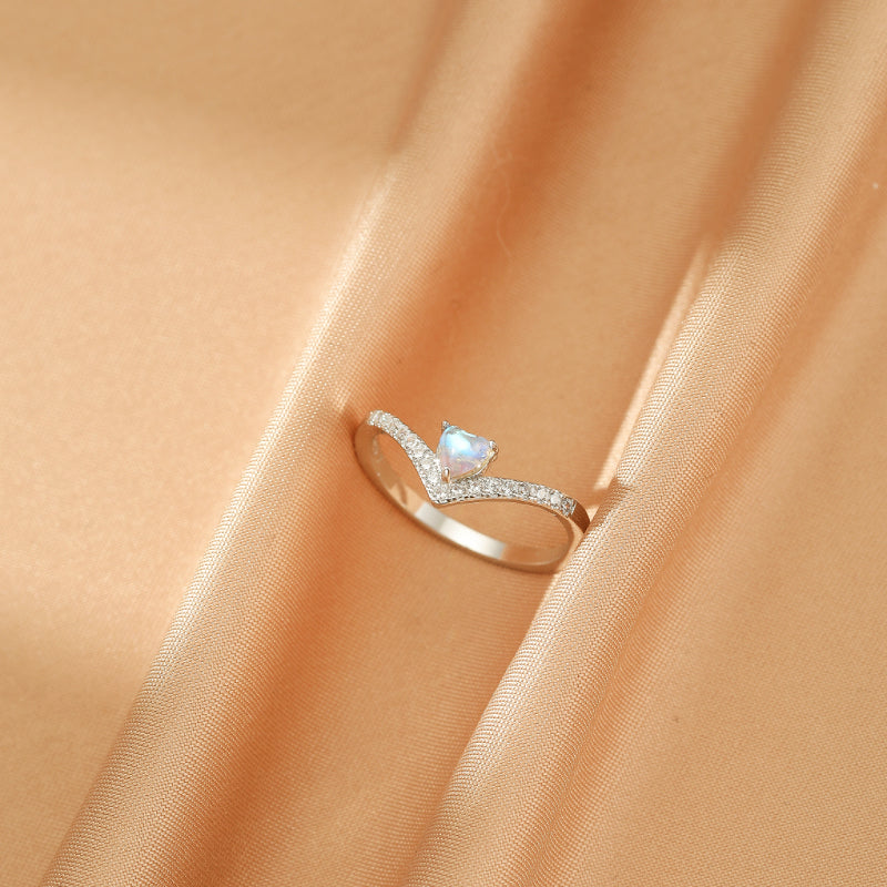 Bague Pierre de Lune – Cœur Céleste, Argent
