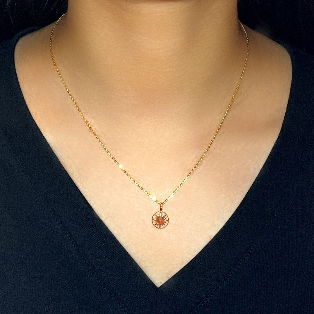 Collier Pierre de Soleil – Aurore Rayonnante, Argent Plaqué Or