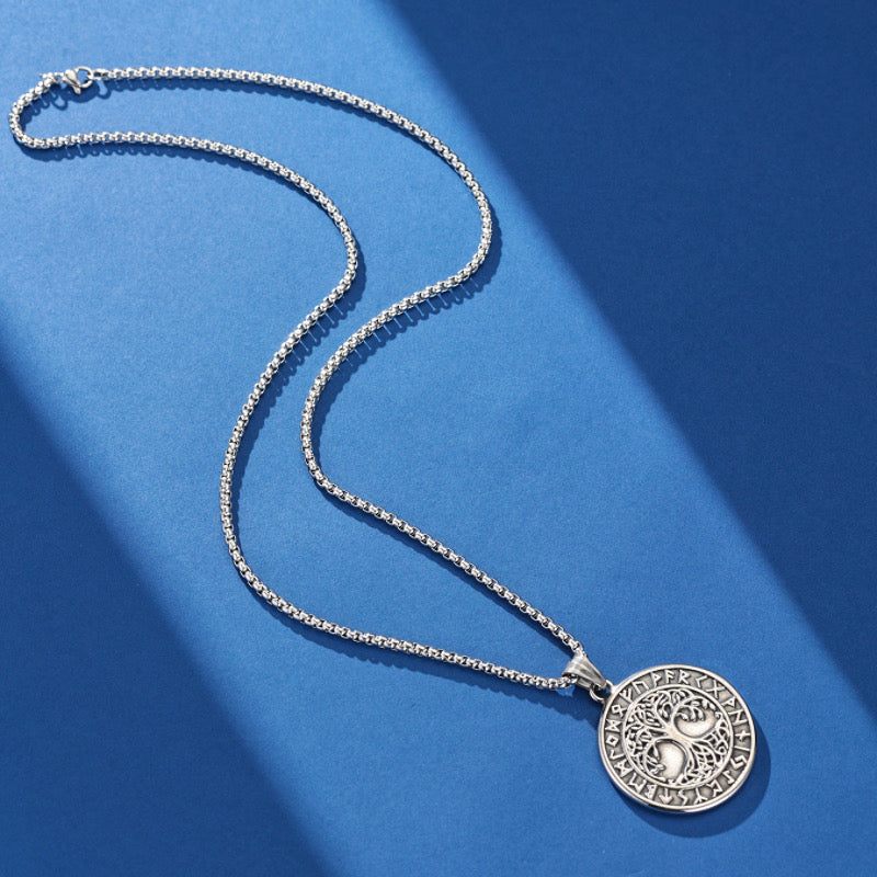 Collier Viking Arbre de Vie – Fureur du Nord
