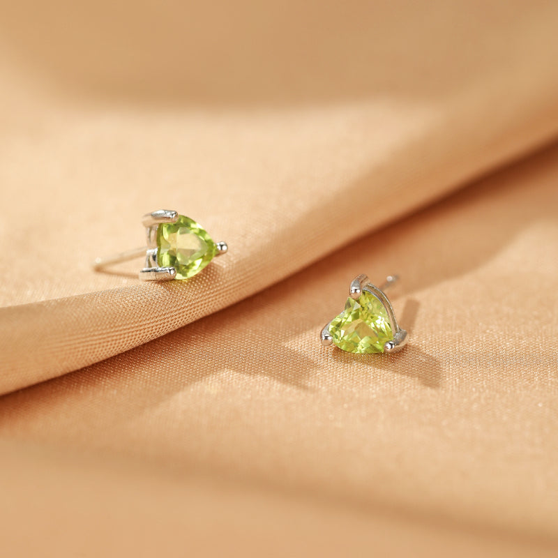 Boucles d'Oreilles Péridot – Cœur Verdoyant, Argent