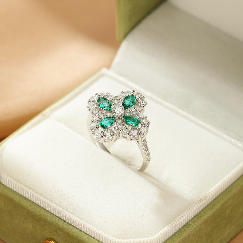Emerald Ring – Shimmering Clover, Sterling Silver