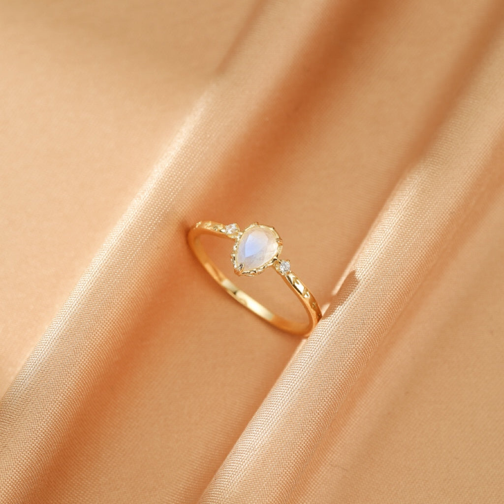 Bague Pierre de Lune – Magie Lunaire, Argent Plaqué Or
