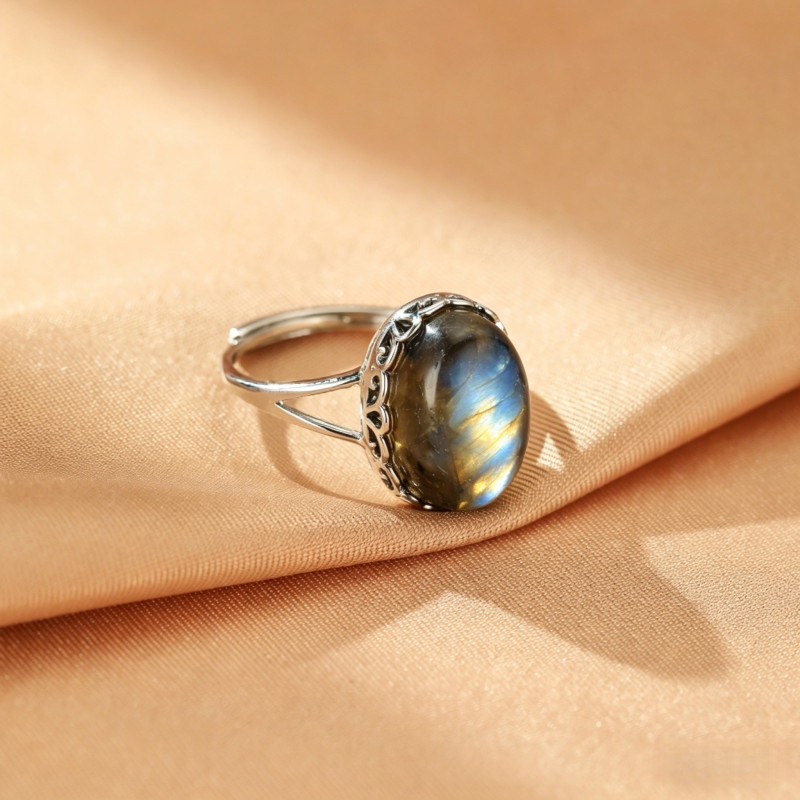 Bague Labradorite – Éclat Boréal