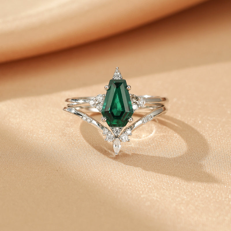 Emerald Ring – Royal Radiance, Silver