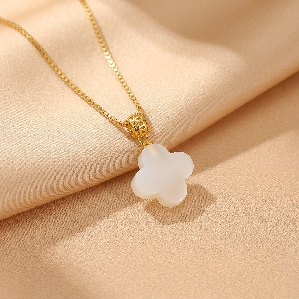 Collier Jade Néphrite – Reflet du Matin, Or 18K