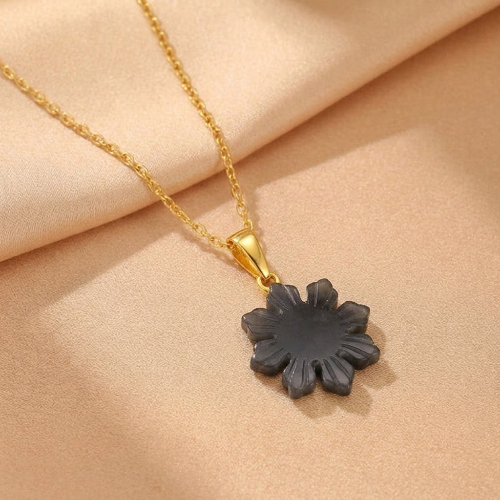 Collier Jadéite – Flocon Serein, Argent Plaqué Or