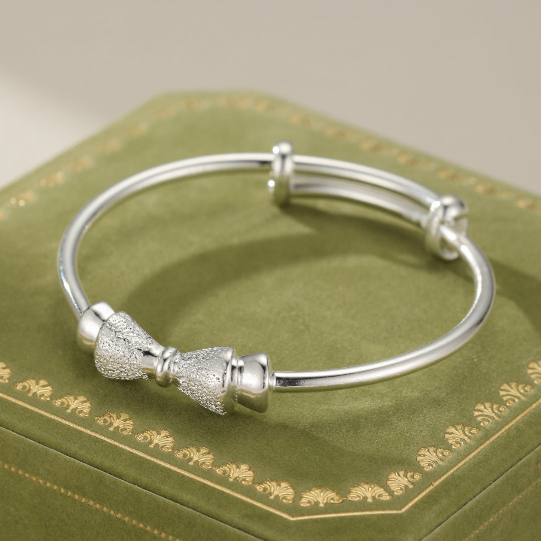Bracelet Enfant Nœud Papillon – Douce Élégance, Argent