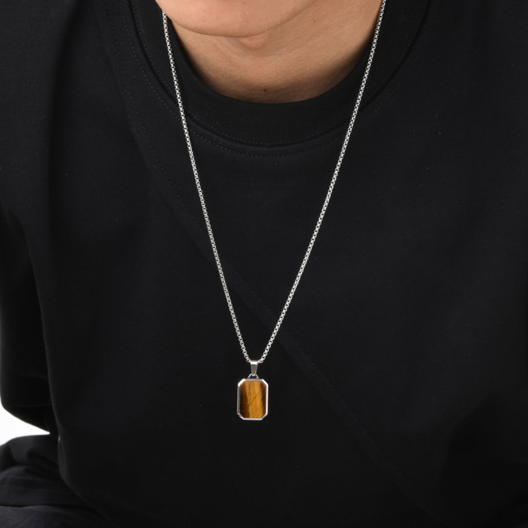Collier Homme Œil de Tigre – Médaillon Impérial