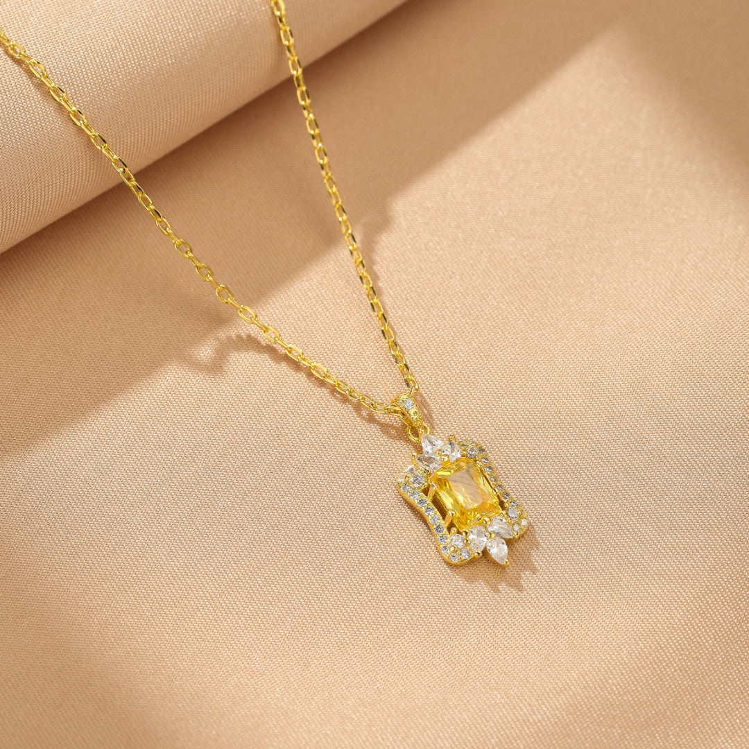 Collier Citrine – Cœur Royal, Argent Plaqué Or