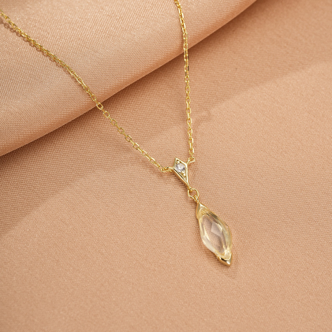 Collier Cristal de Roche – Élixir de Lumière, Argent Plaqué Or 14K