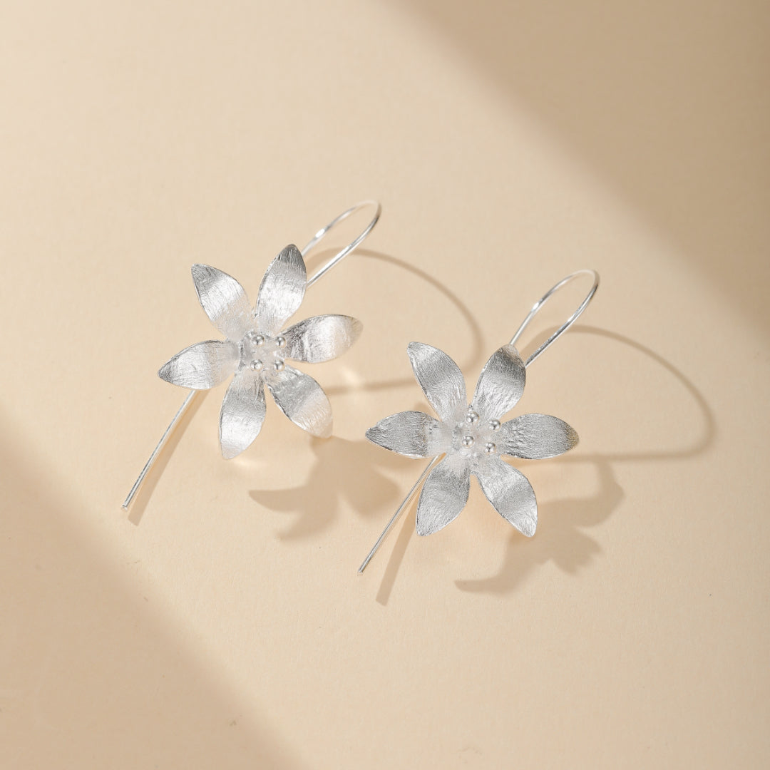Boucles d'Oreilles 'Lotus Éclos' en Argent