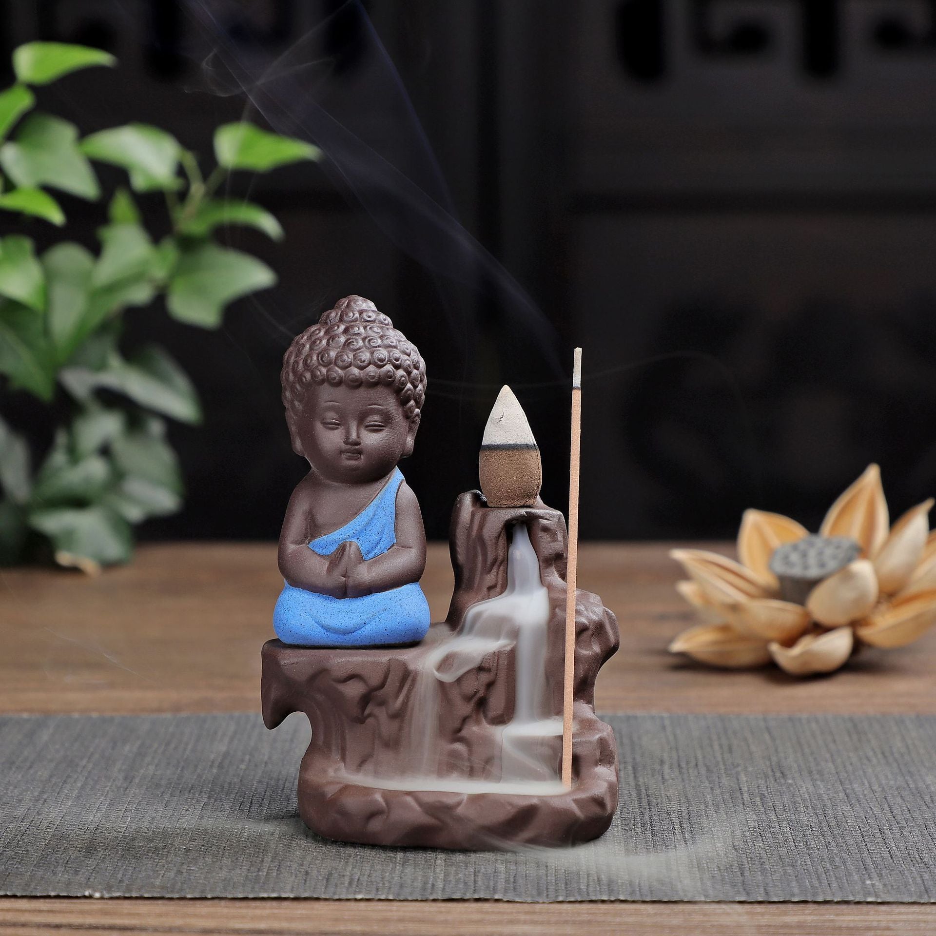 "Little Buddhist Monk" Ceramic Incense Burner Moment Ici