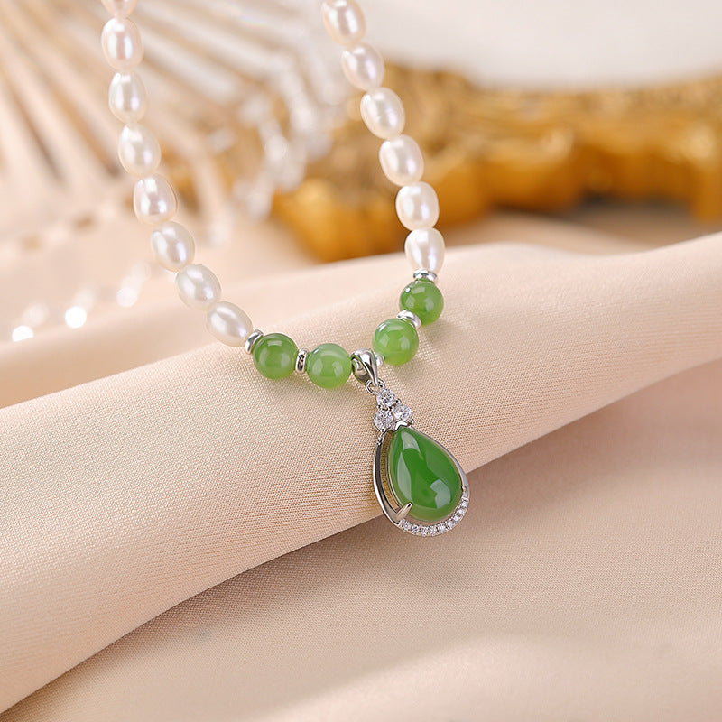Collier Jade Néphrite et Perle – Rosée Sereine, Argent