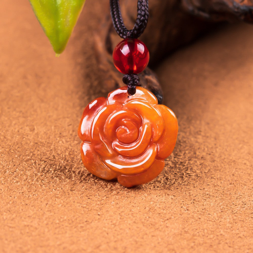 Collier Jadéite Rouge – Rose Éternelle