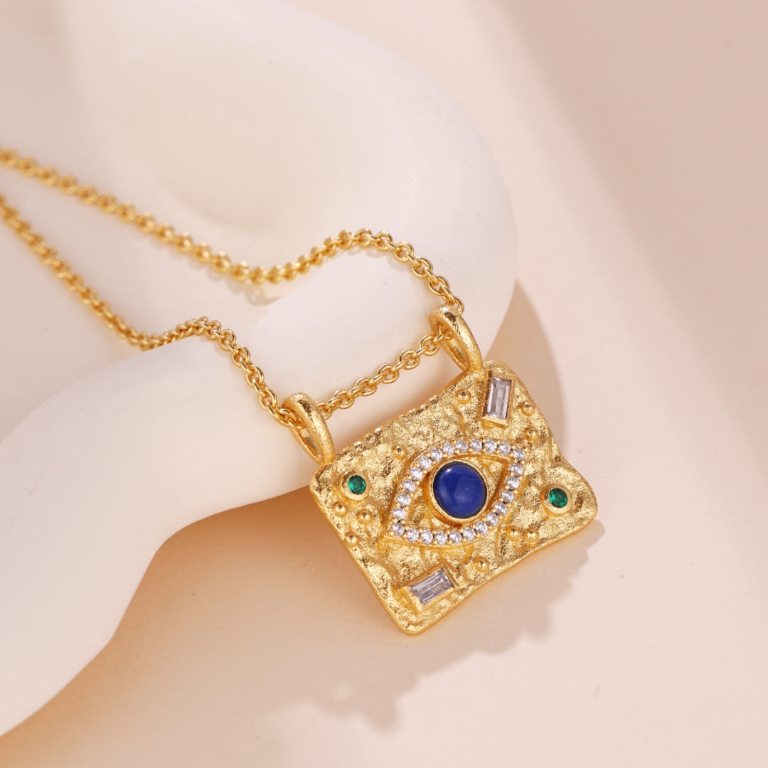 Collier Lapis Lazuli – Carré Démoniaque, Argent Plaqué Or