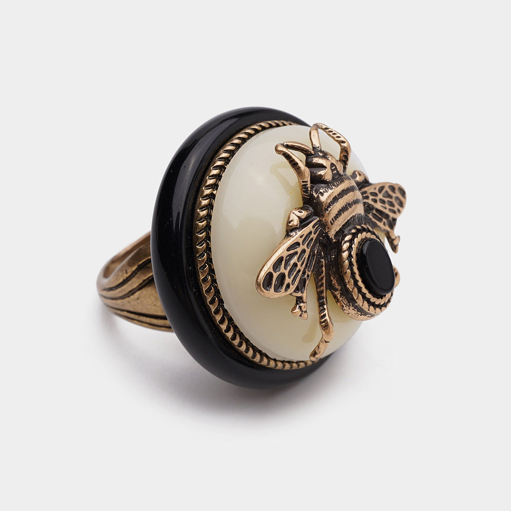 Bague Agate Noire – Abeille Royale