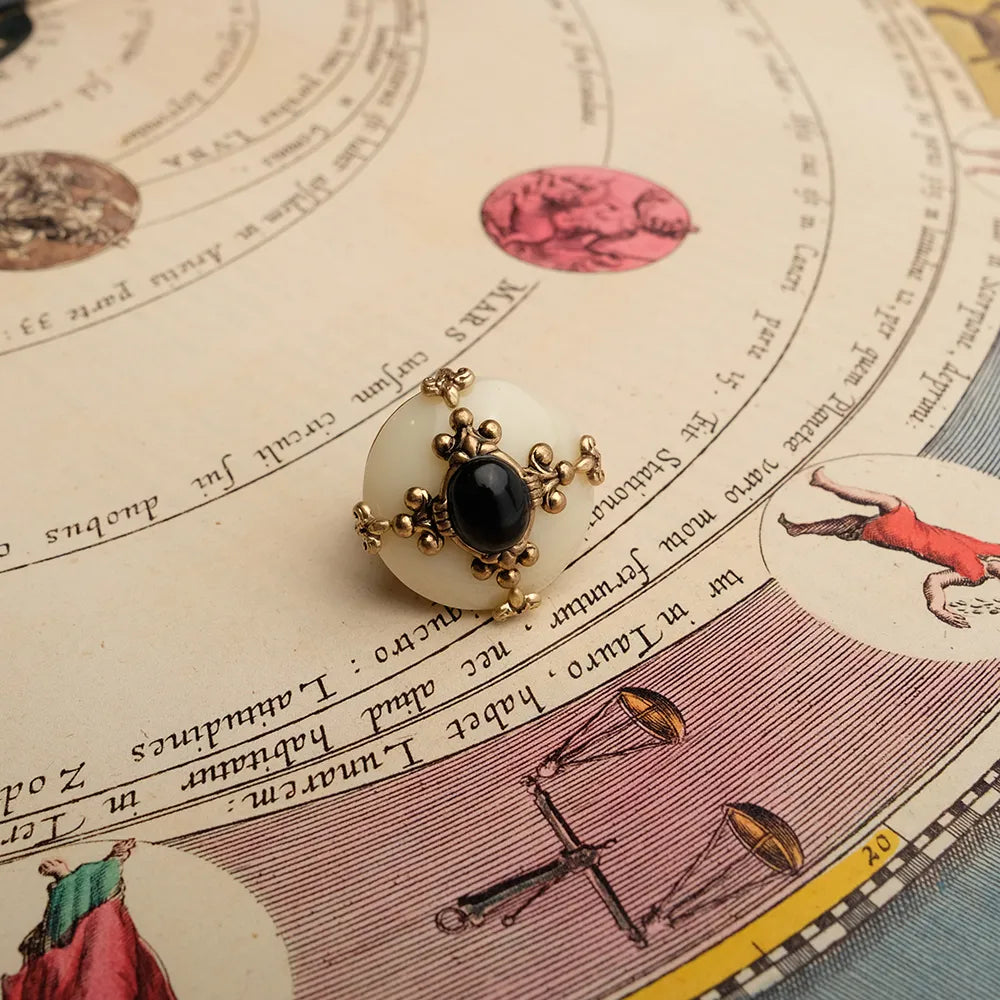 Bague Agate Noire – Fleur de Lys