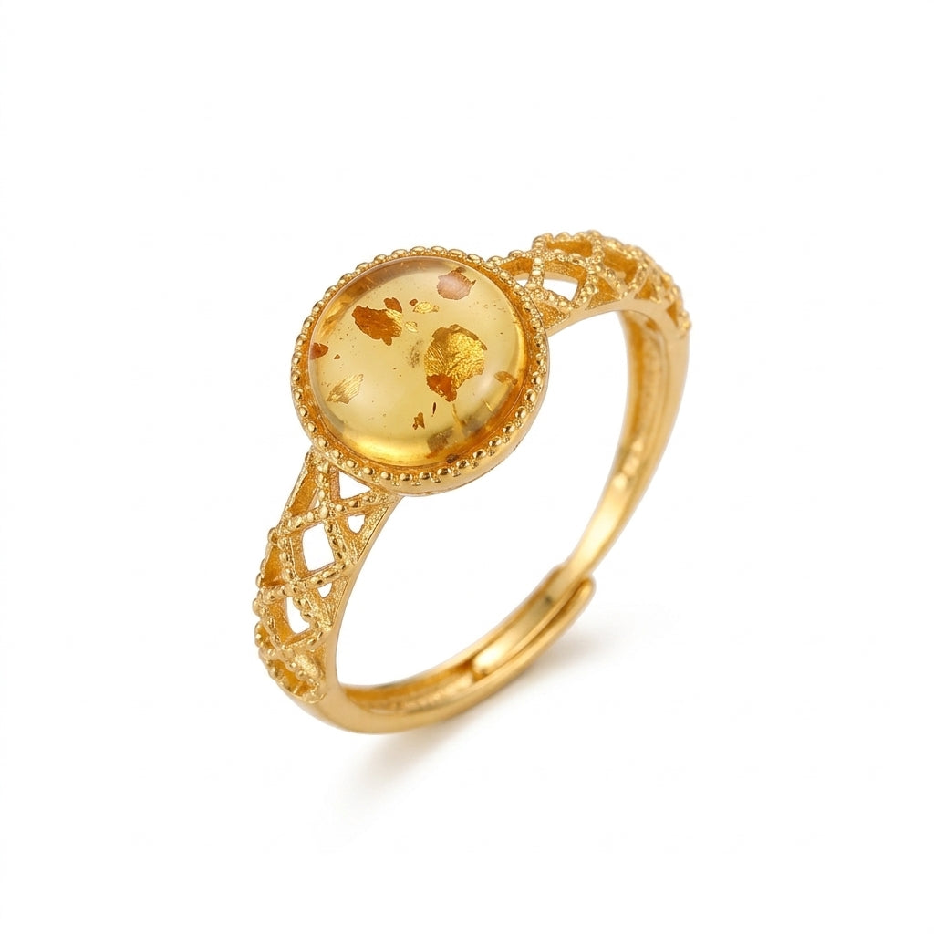 Bague Secret d'Ambre en argent plaqué or avec pierre d'ambre ronde et détails ciselés