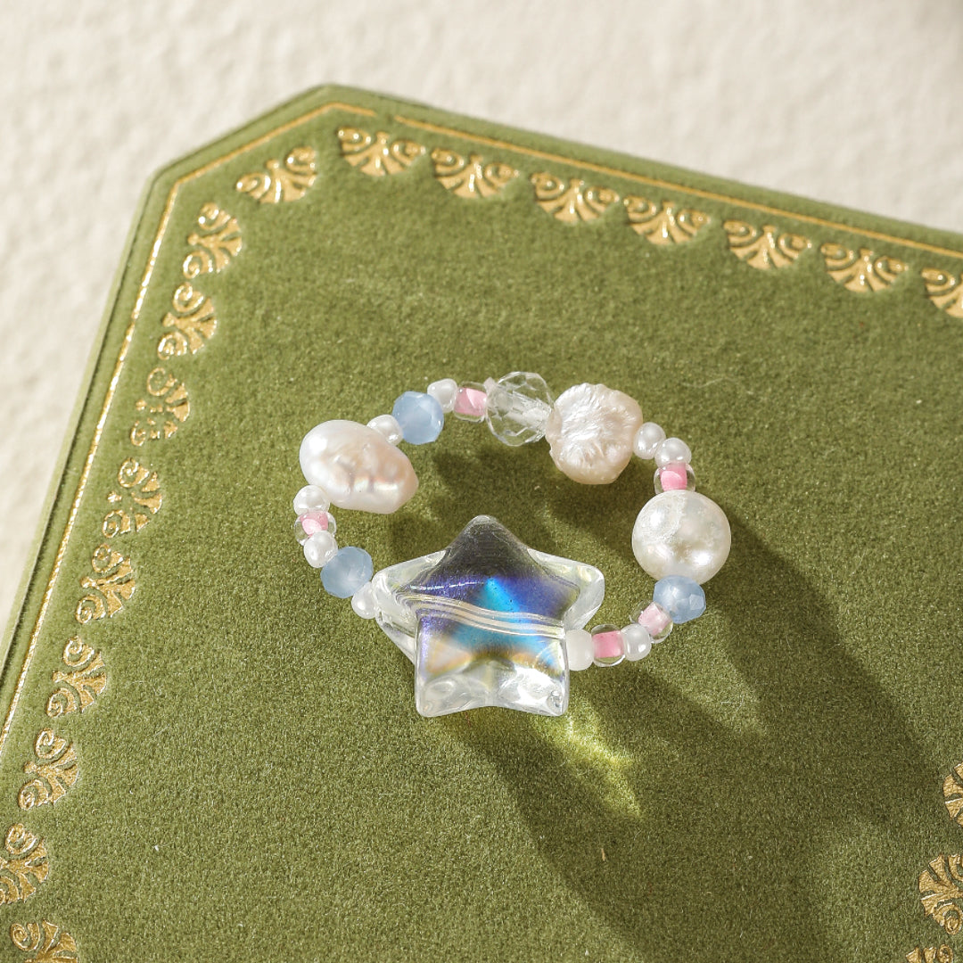 Pearl Ring – Playful Sparkles