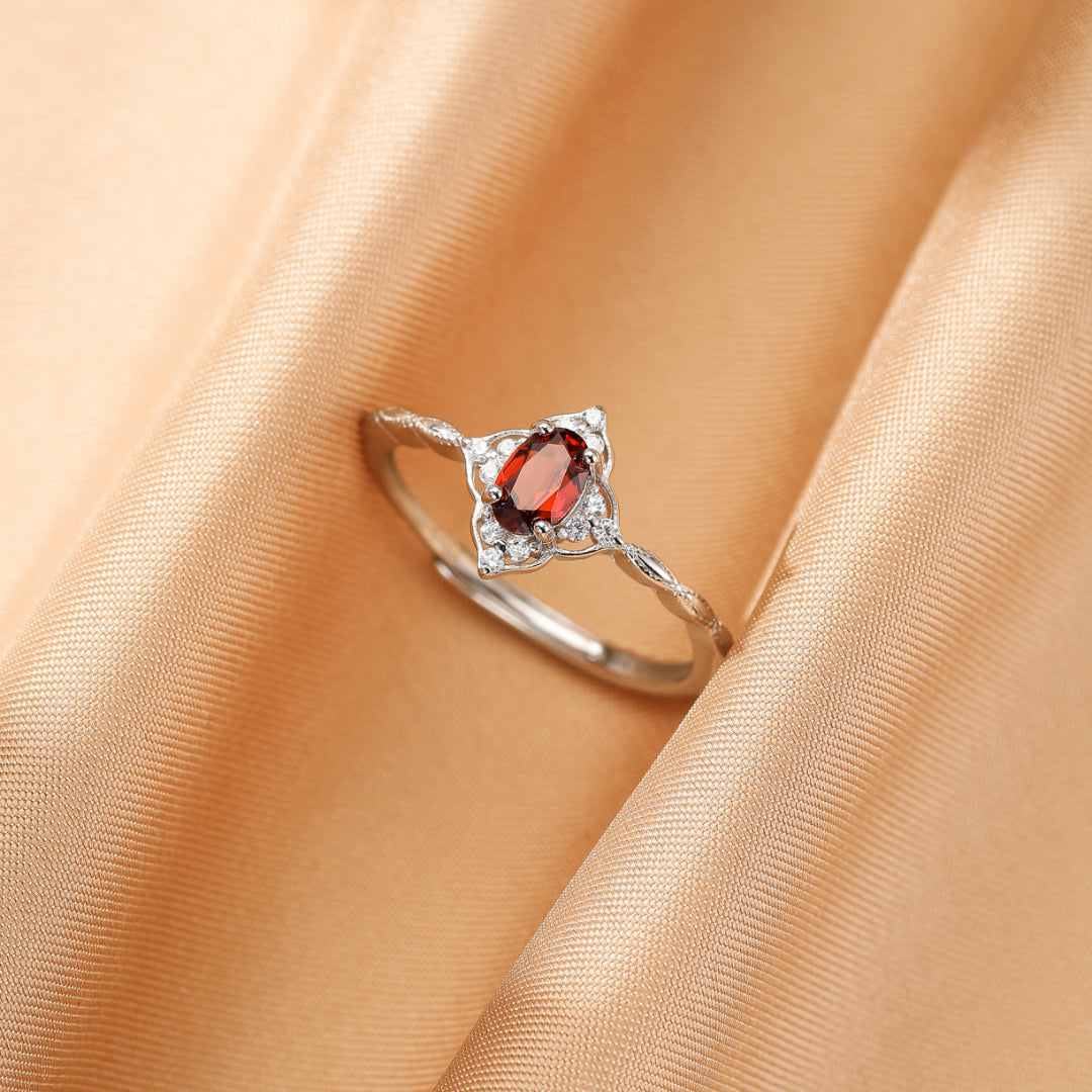 Bague Grenat – Élégance Antique, Argent