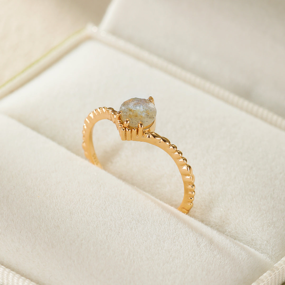 Bague Labradorite – Charme Irisé, Argent Plaqué Or