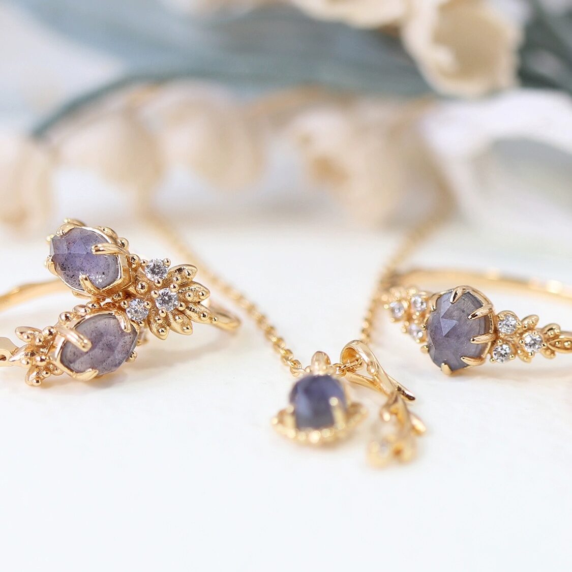 Bague Labradorite et Cordiérite – Apaisement, Argent Plaqué Or