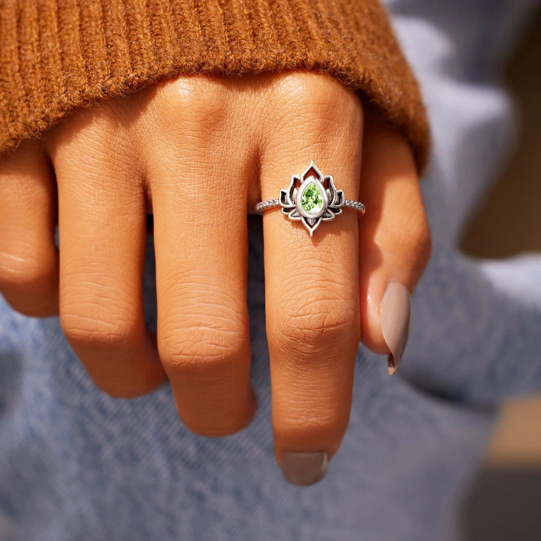 'Renouveau' Lotus Ring in 925 Sterling Silver