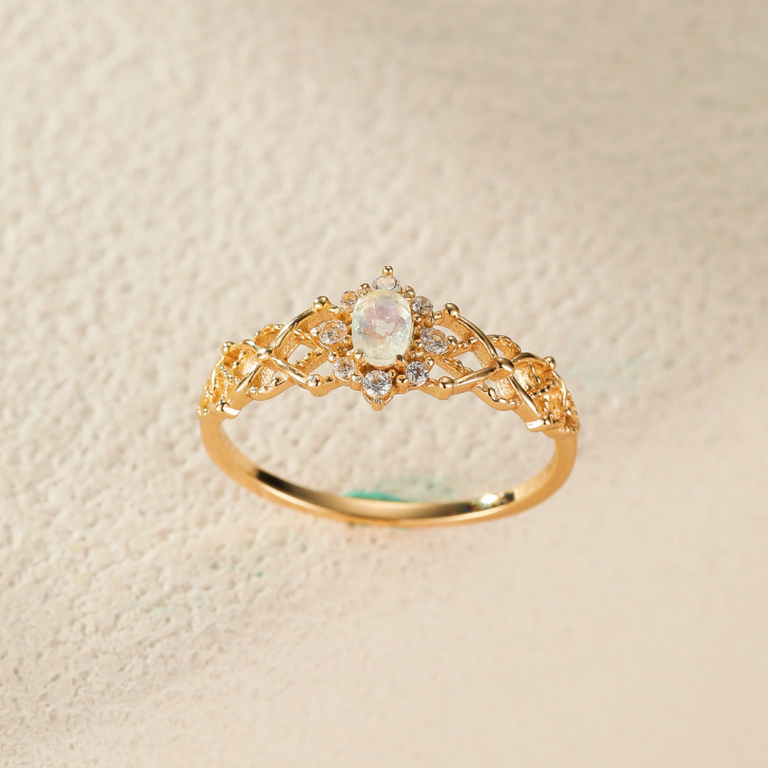 Bague Pierre de Lune – Fleur de Lune, Argent Plaqué OrBague Pierre de Lune – Fleur de Lune, Argent Plaqué Or