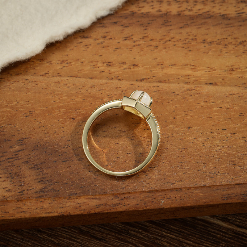 Bague Pierre de Lune – Hexagone Lumineux, Argent Plaqué Or