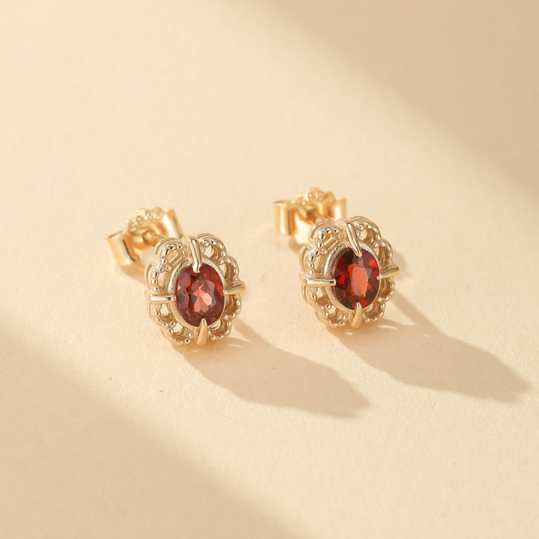 Boucles d'Oreilles Grenat – Élégance Royale, Argent Plaqué Or