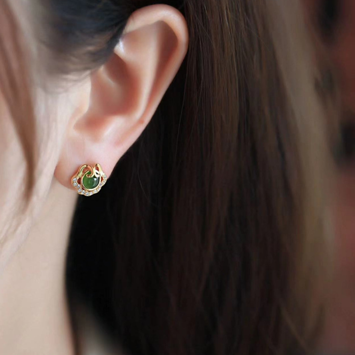 Boucles d'Oreilles Jade – Nuage de Bonheur, Argent Plaqué Or