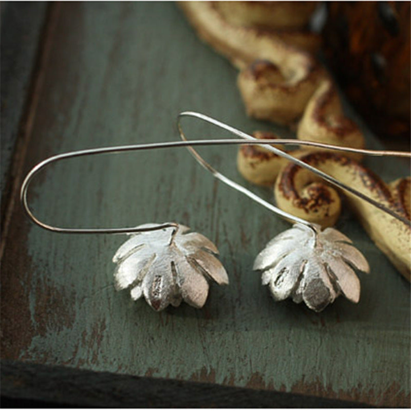 Boucles d’oreilles en argent avec des motifs de fleurs de lotus "Inspiration"
