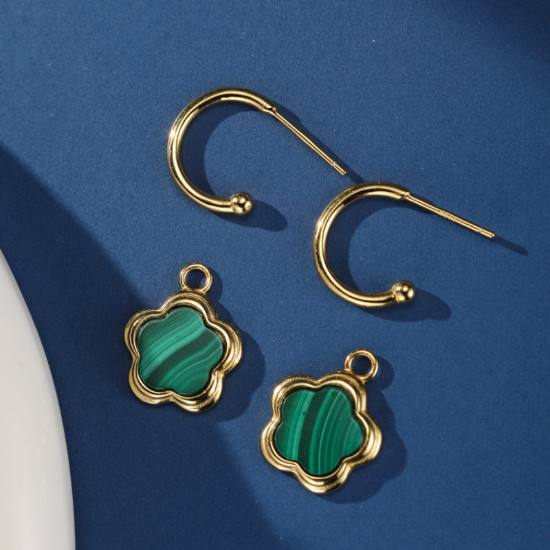 Boucles d'Oreilles Malachite – Étoile Fleur, Argent Plaqué Or