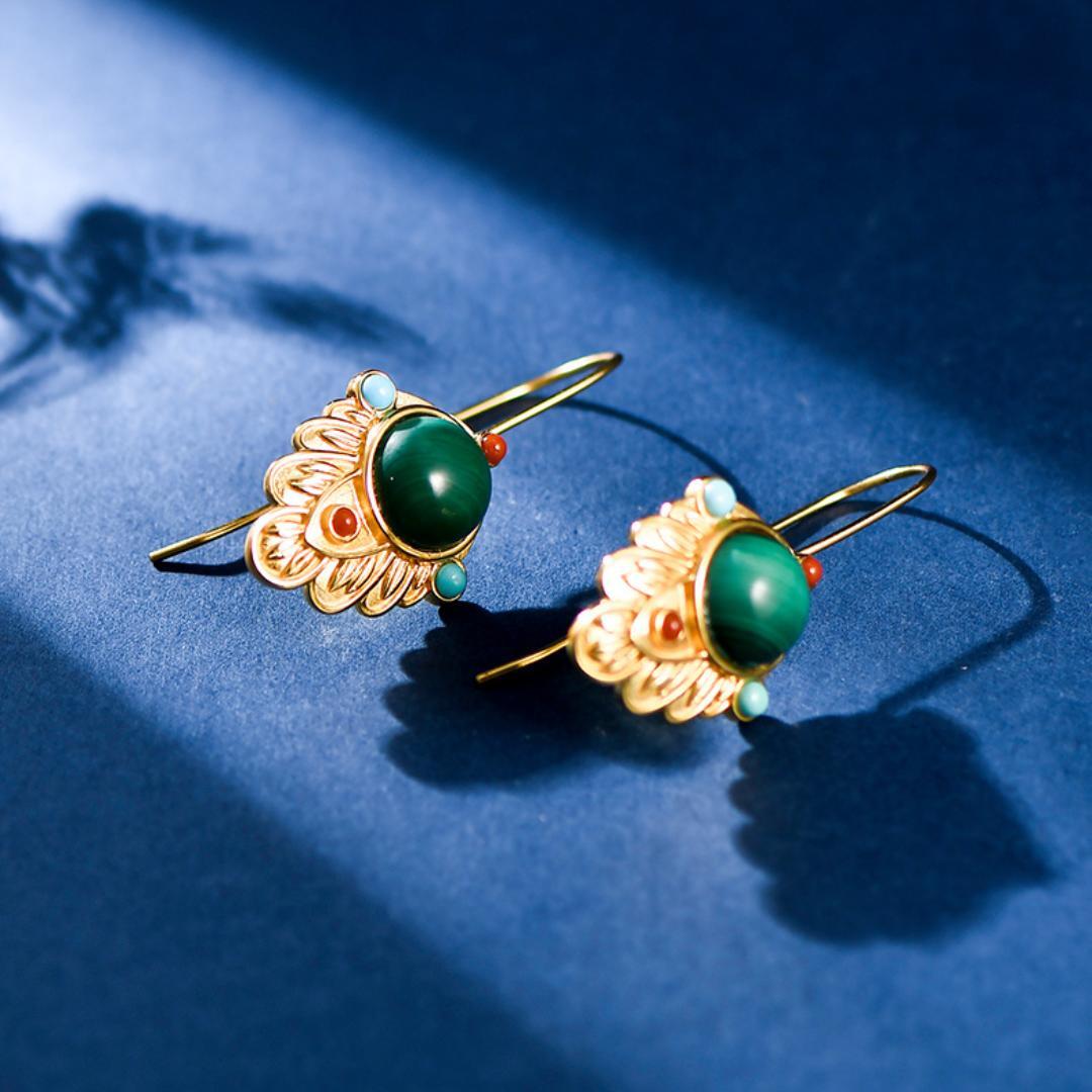 Boucles d'Oreilles Malachite – Feuille Dorée, Argent Plaqué Or