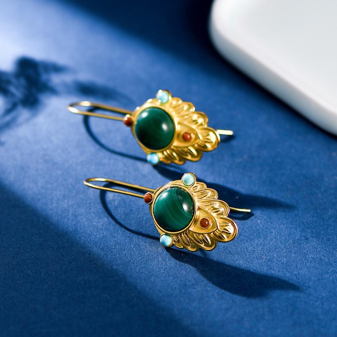 Boucles d'Oreilles Malachite – Feuille Dorée, Argent Plaqué Or