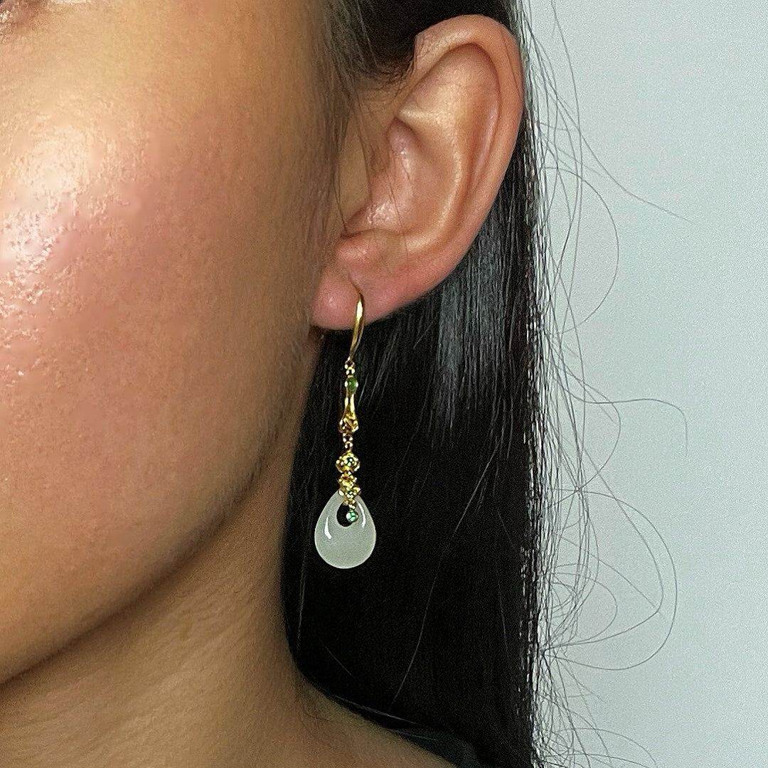 Boucles d’Oreilles Créoles Jade – Sérénité Courbée, Argent