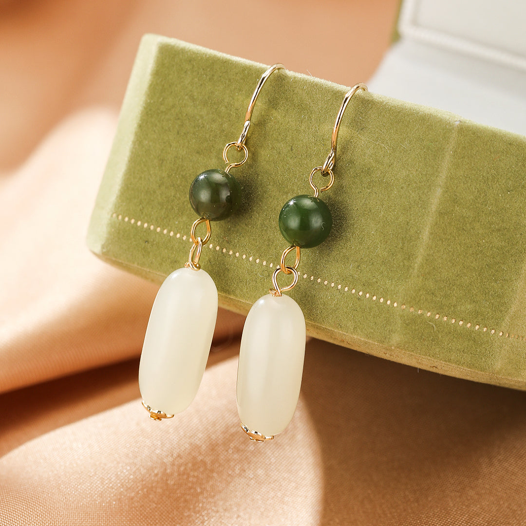 Boucles d’Oreilles Créoles Jade – Sérénité Courbée, Argent