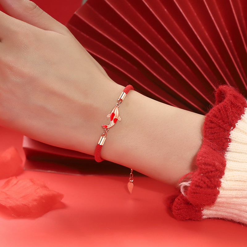 Bracelet Fil Rouge 'Bonheur' avec Carpe Koï