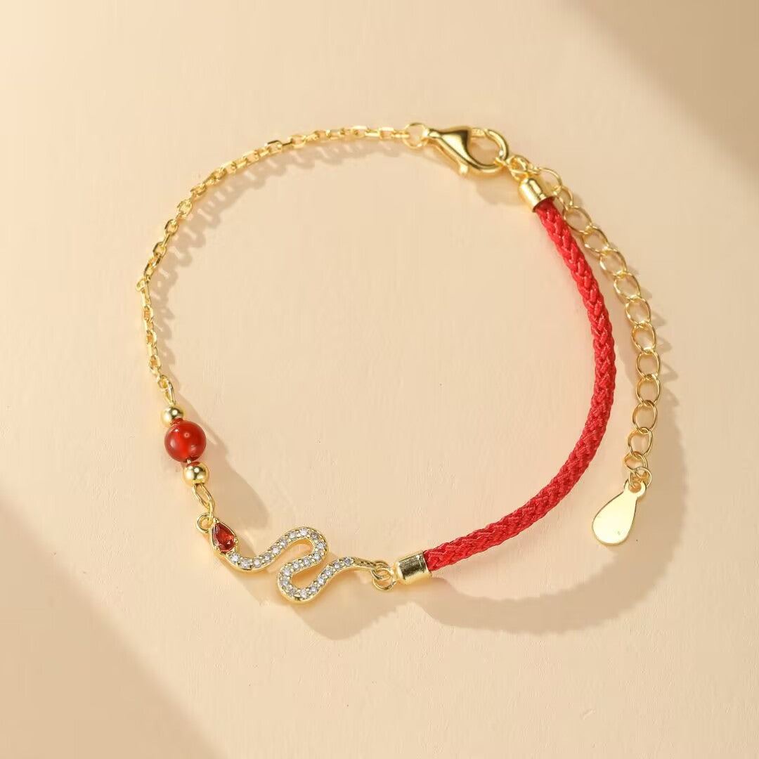 Bracelet Fil Rouge Serpent – Force Mystique, Argent Plaqué Or