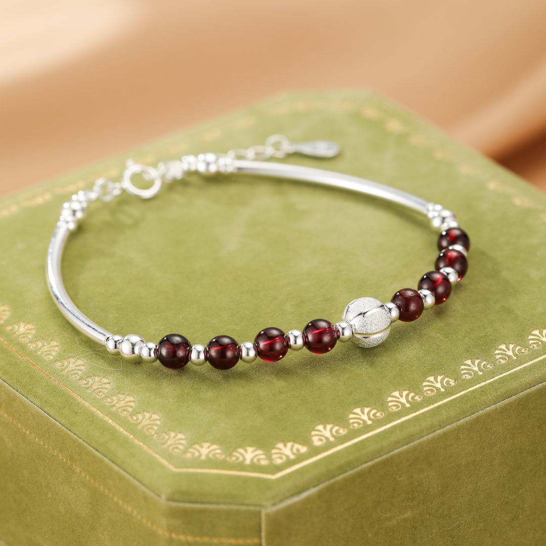 Bracelet Grenat – Épure Protectrice, Argent