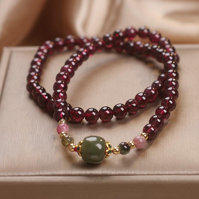 Bracelet Grenat et Jade – Passion et Énergie