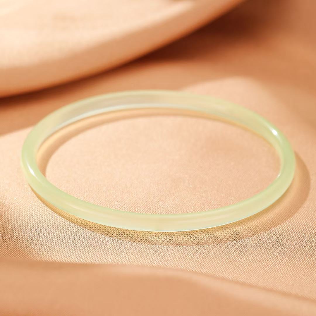 Bracelet Jonc Calcédoine – Clarté Minérale