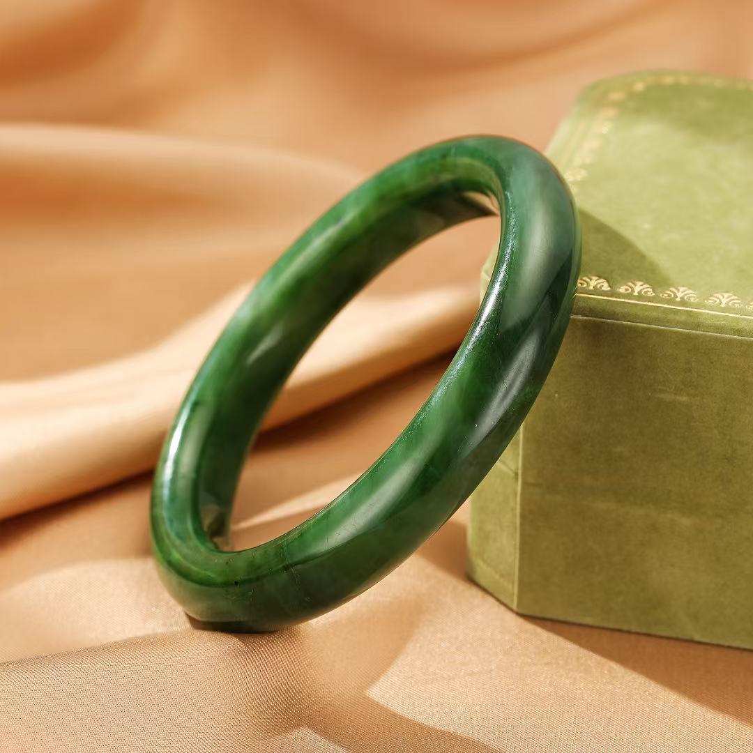 Jade Bangle Bracelet – Water Green
