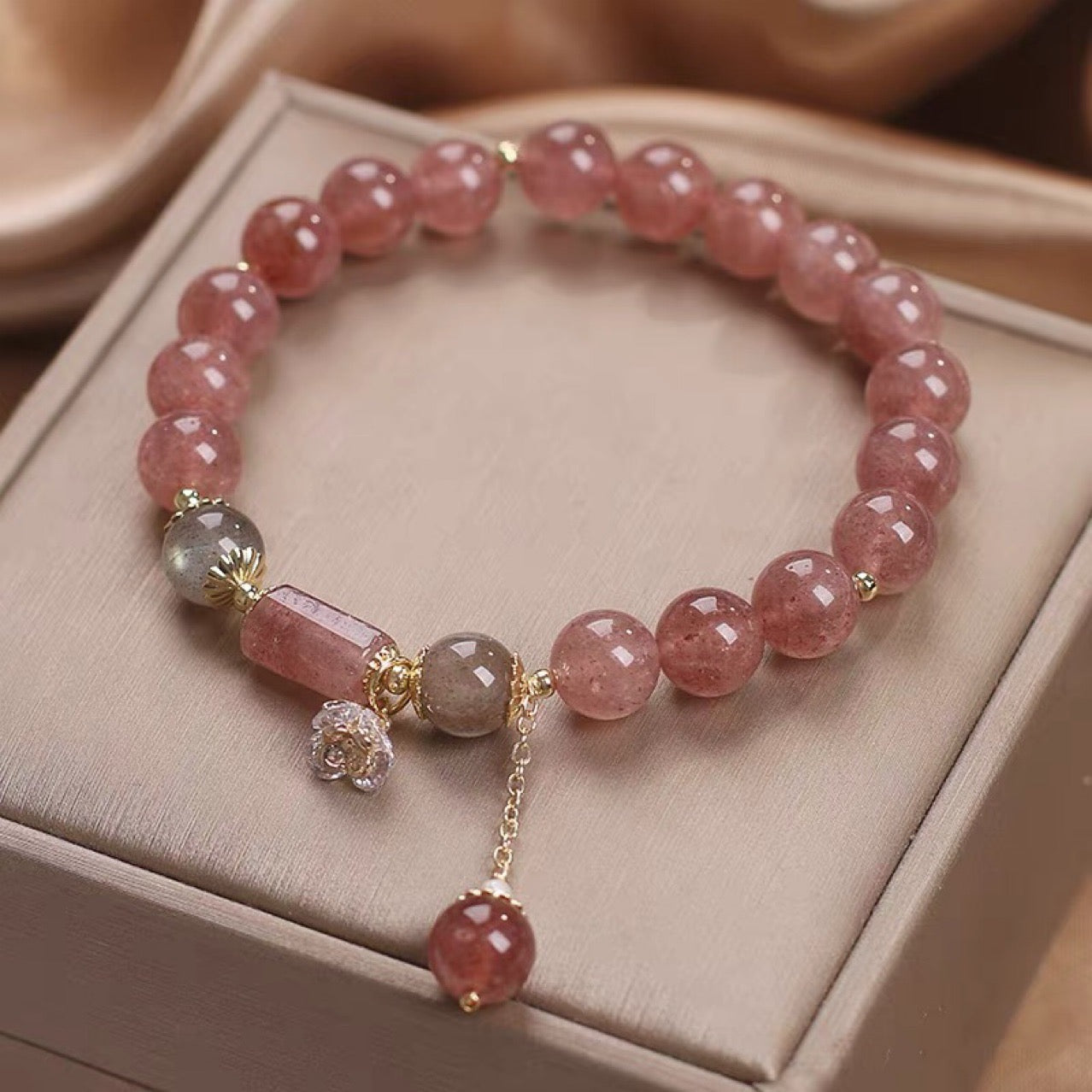 Bracelet Quartz Fraise – Douceur Rosée